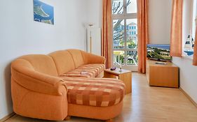 (64d) Villa Luna 08